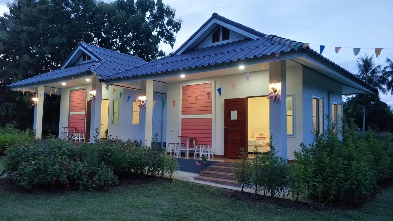 Вілла Pimpisa Garden พิมพิศา การ์เด้นท์ Khuang Kom Екстер'єр фото
