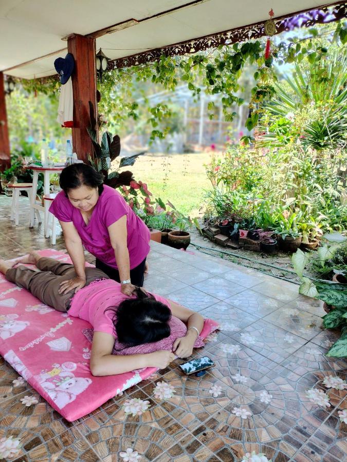 Вілла Pimpisa Garden พิมพิศา การ์เด้นท์ Khuang Kom Екстер'єр фото